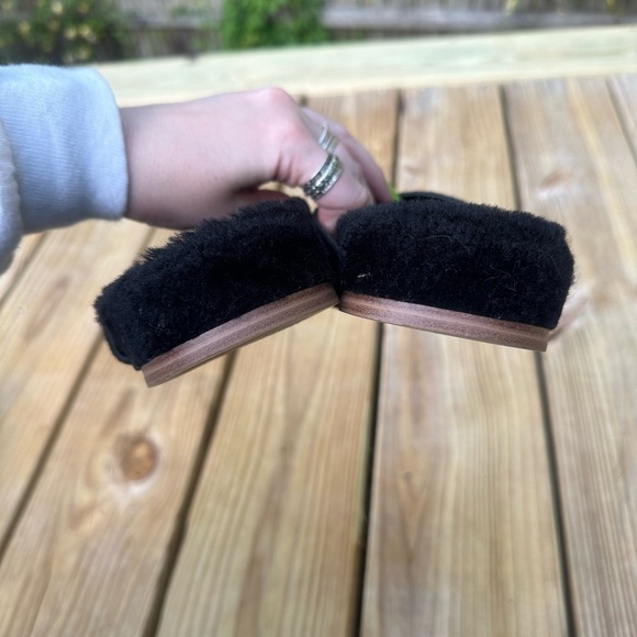 Marc Fisher LTD Canna Suede Leather Upper Sheep Skin Shearling Slip On Sandals - Picture 8 of 8